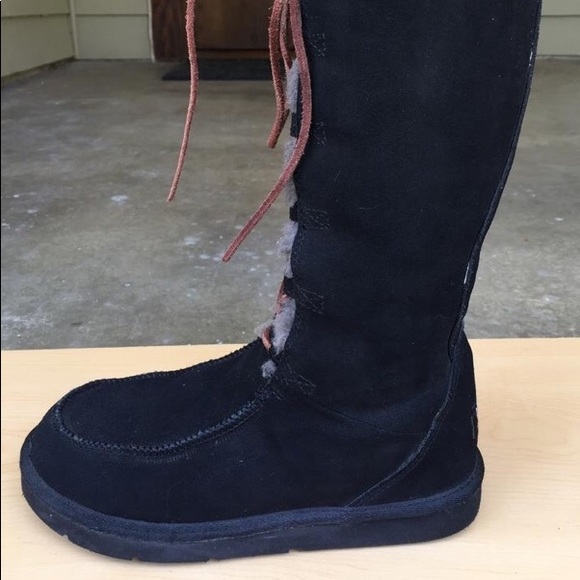 *SOLD* UGG Uptown Lace-Up Boots - Black - Picture 3 of 7